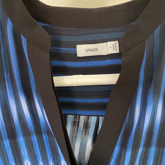 Like New | Vince Blue Tie-Dye Striped Popover Silk Blouse | Size 0 - Picture 3 of 4